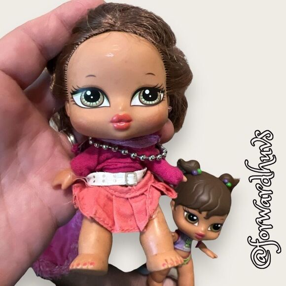 Baby Bratz Dolls x 2 with Accessories - Picture 4 of 8